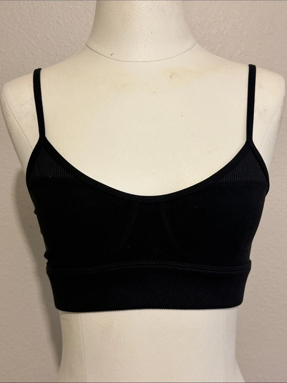 ALO Yoga Alosoft Head Start Sports Bra Comfy Minimalist